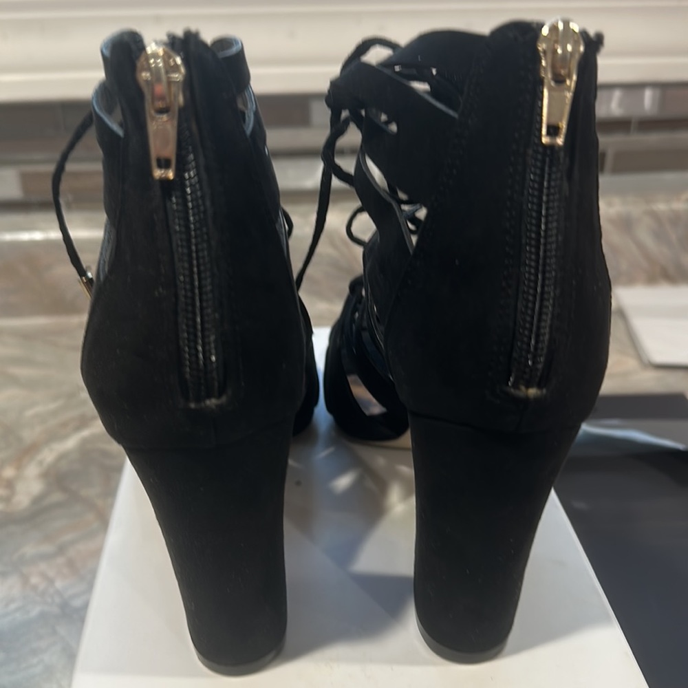 Women Black Summer Heels - Picture 4 of 4